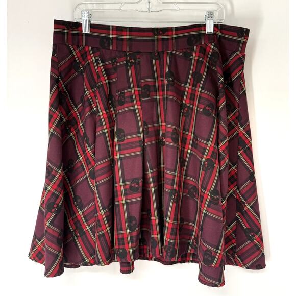 Torrid Mini Skirt Womens 1X Burgundy Red Plaid Goth Skulls Punk Grunge 13904737 - Picture 4 of 11